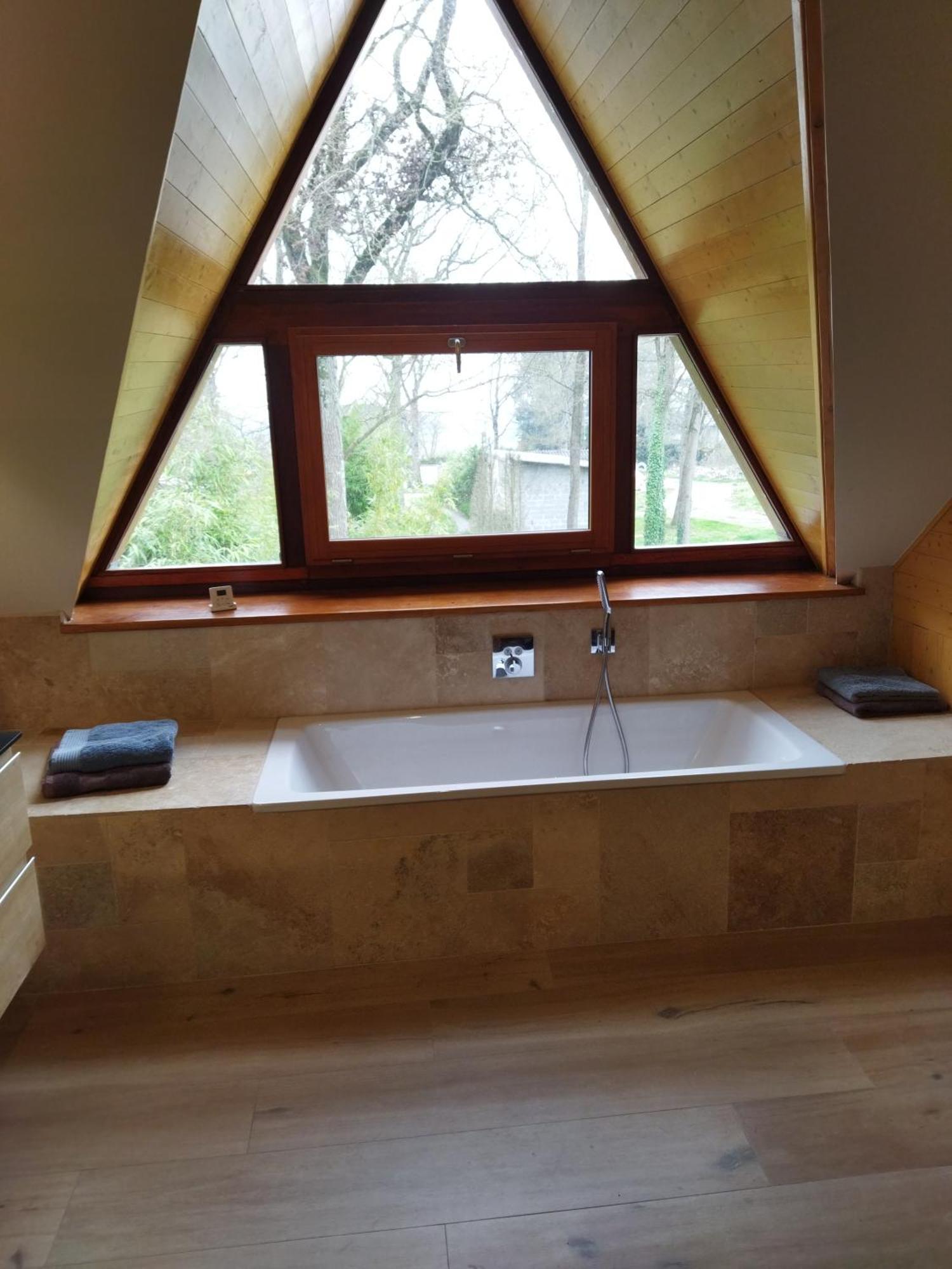La Maison Dans Les Bois Soucelles Экстерьер фото
