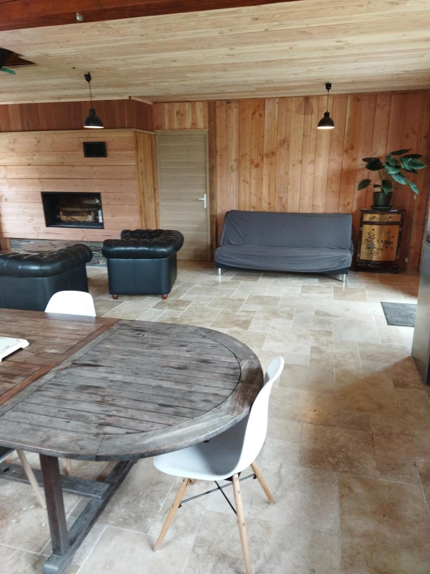 La Maison Dans Les Bois Soucelles Экстерьер фото