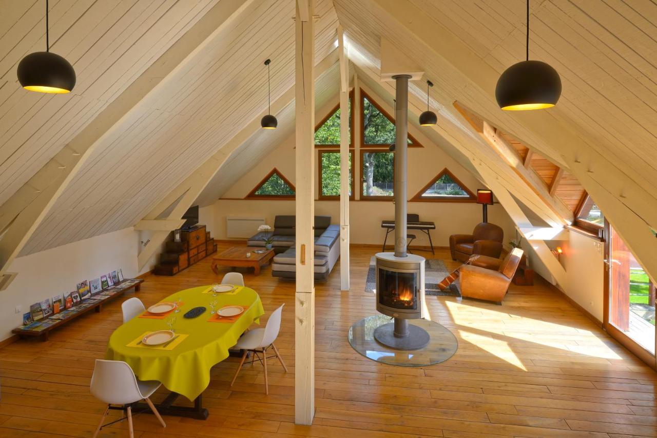 La Maison Dans Les Bois Soucelles Экстерьер фото