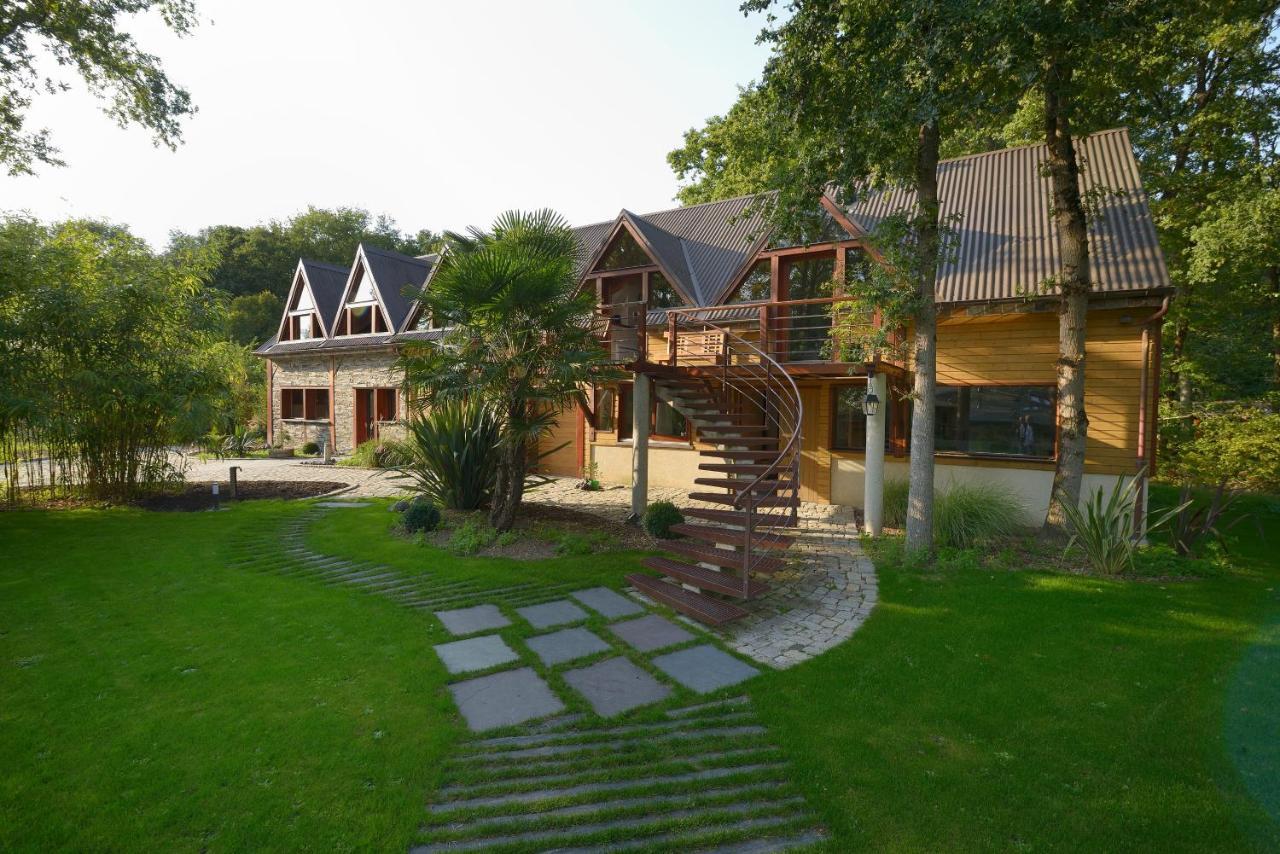 La Maison Dans Les Bois Soucelles Экстерьер фото
