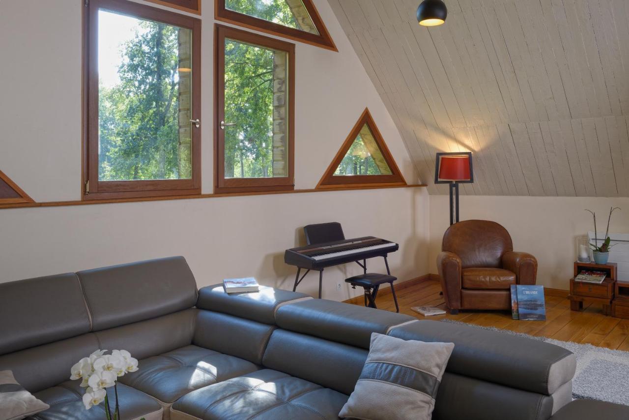 La Maison Dans Les Bois Soucelles Экстерьер фото