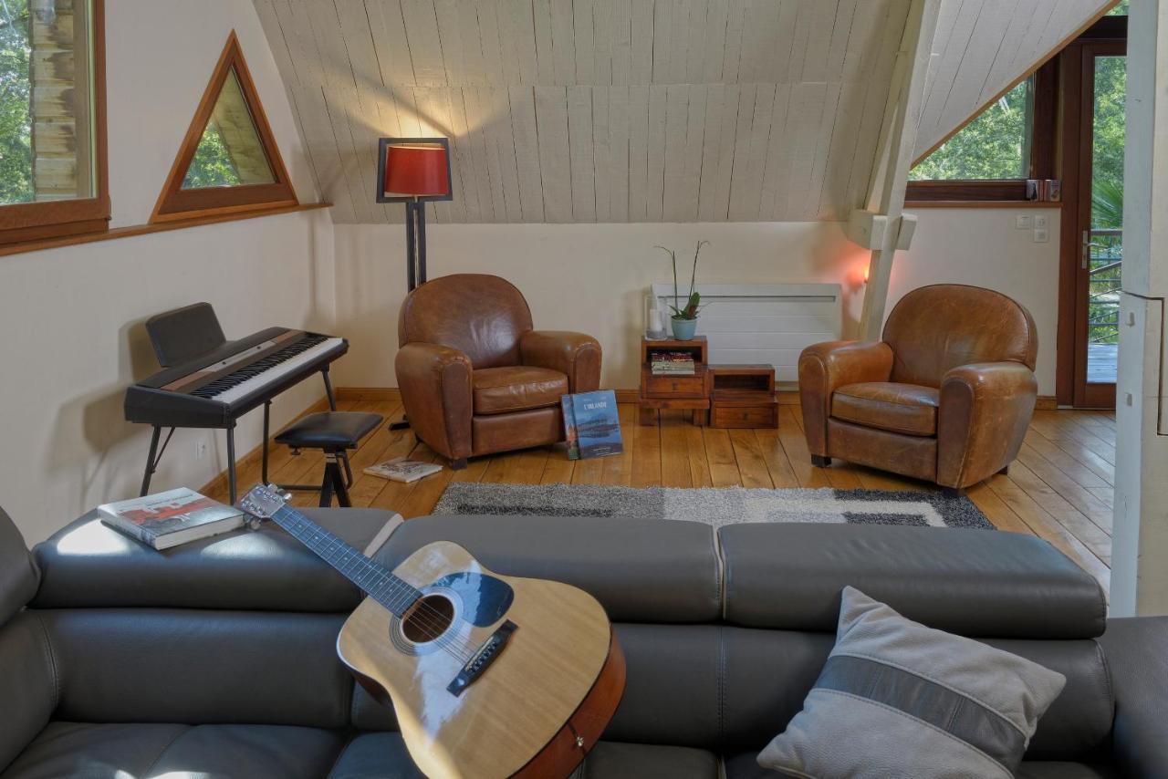 La Maison Dans Les Bois Soucelles Экстерьер фото