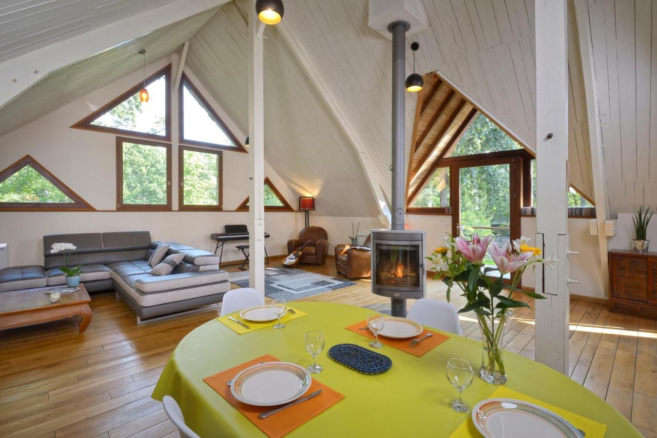La Maison Dans Les Bois Soucelles Экстерьер фото