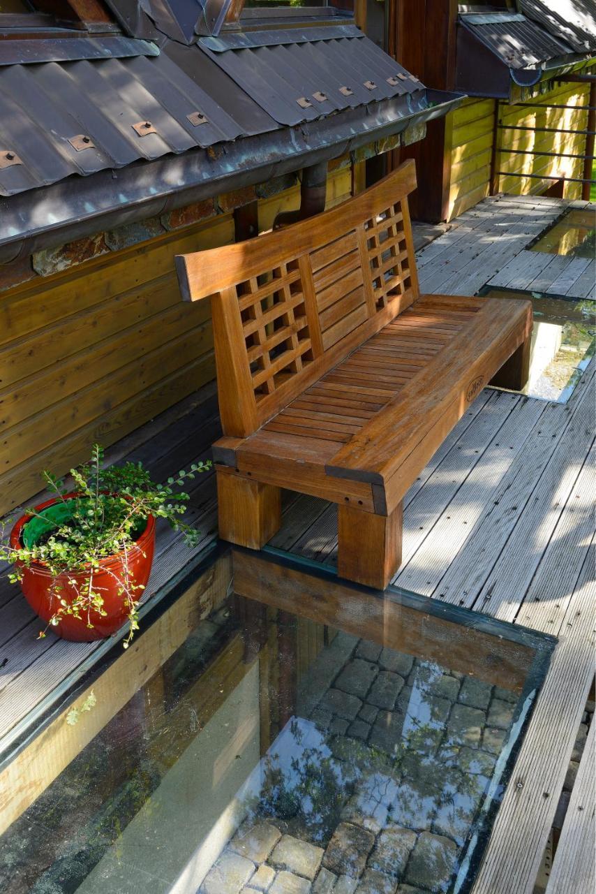 La Maison Dans Les Bois Soucelles Экстерьер фото