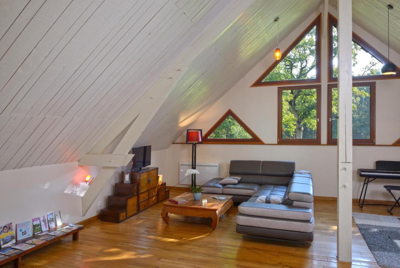 La Maison Dans Les Bois Soucelles Экстерьер фото