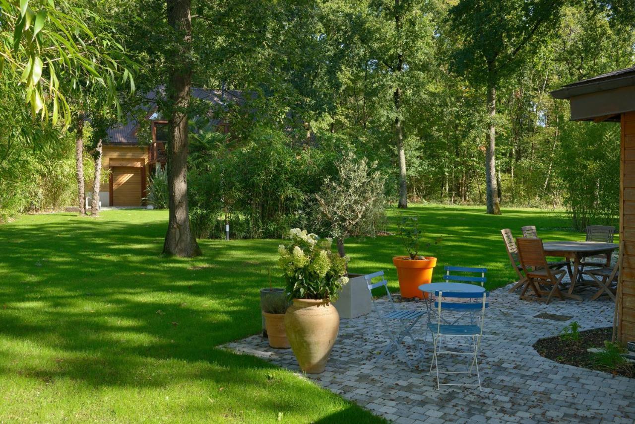 La Maison Dans Les Bois Soucelles Экстерьер фото