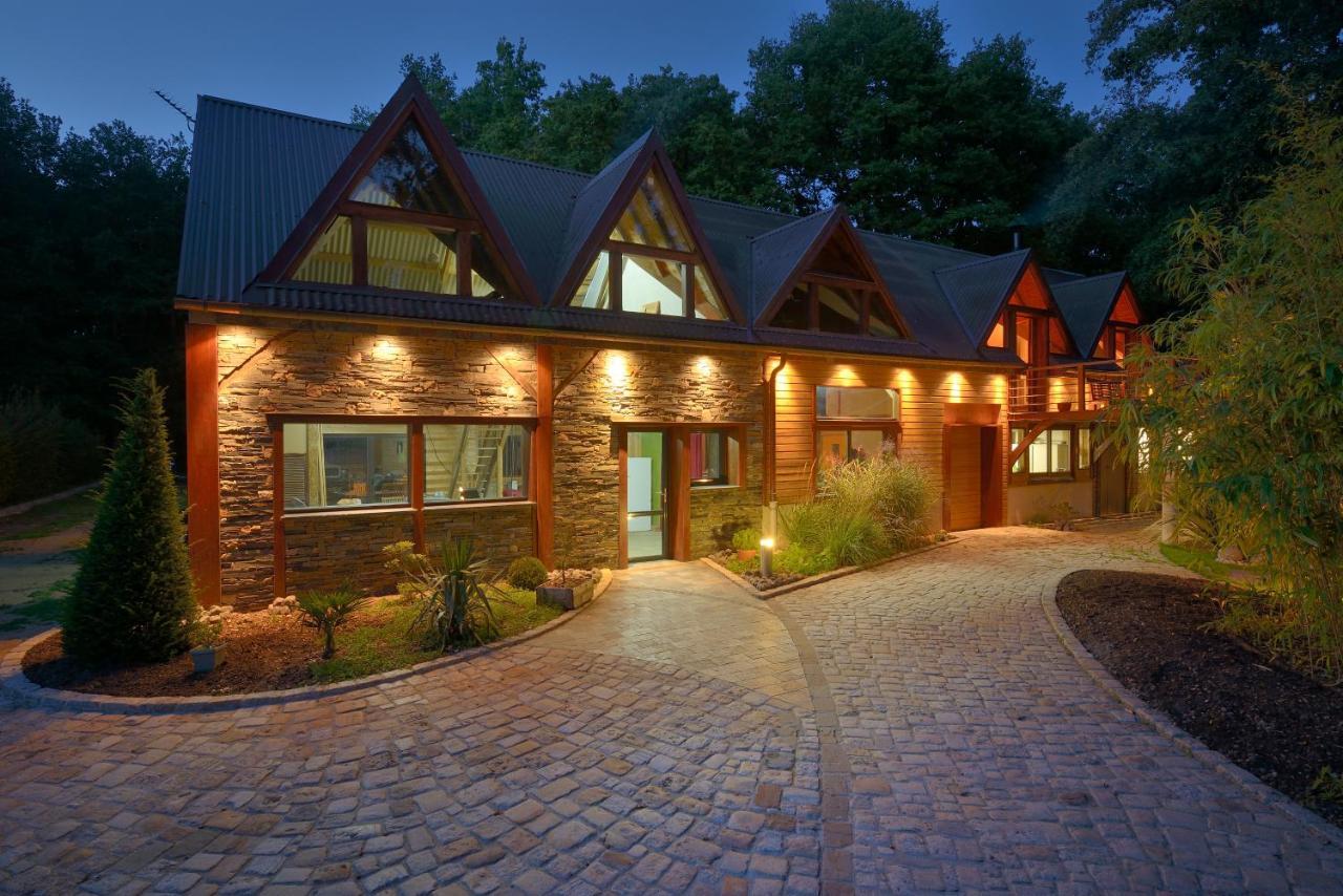 La Maison Dans Les Bois Soucelles Экстерьер фото